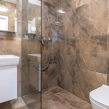 Ledeno Luxury *