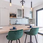 Апартаменты Ledeno Luxury *