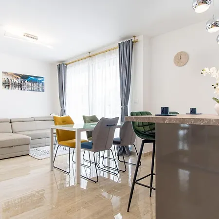 Ledeno Luxury