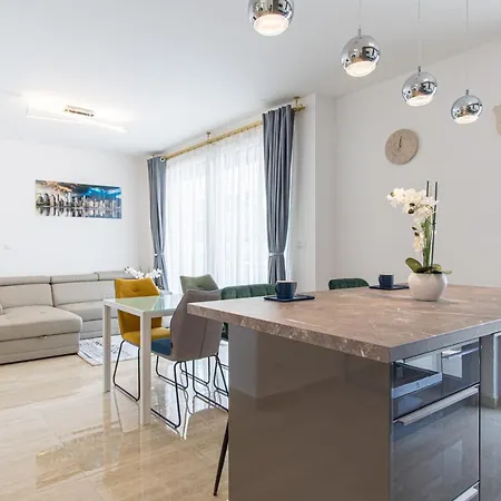 Ledeno Luxury * Split